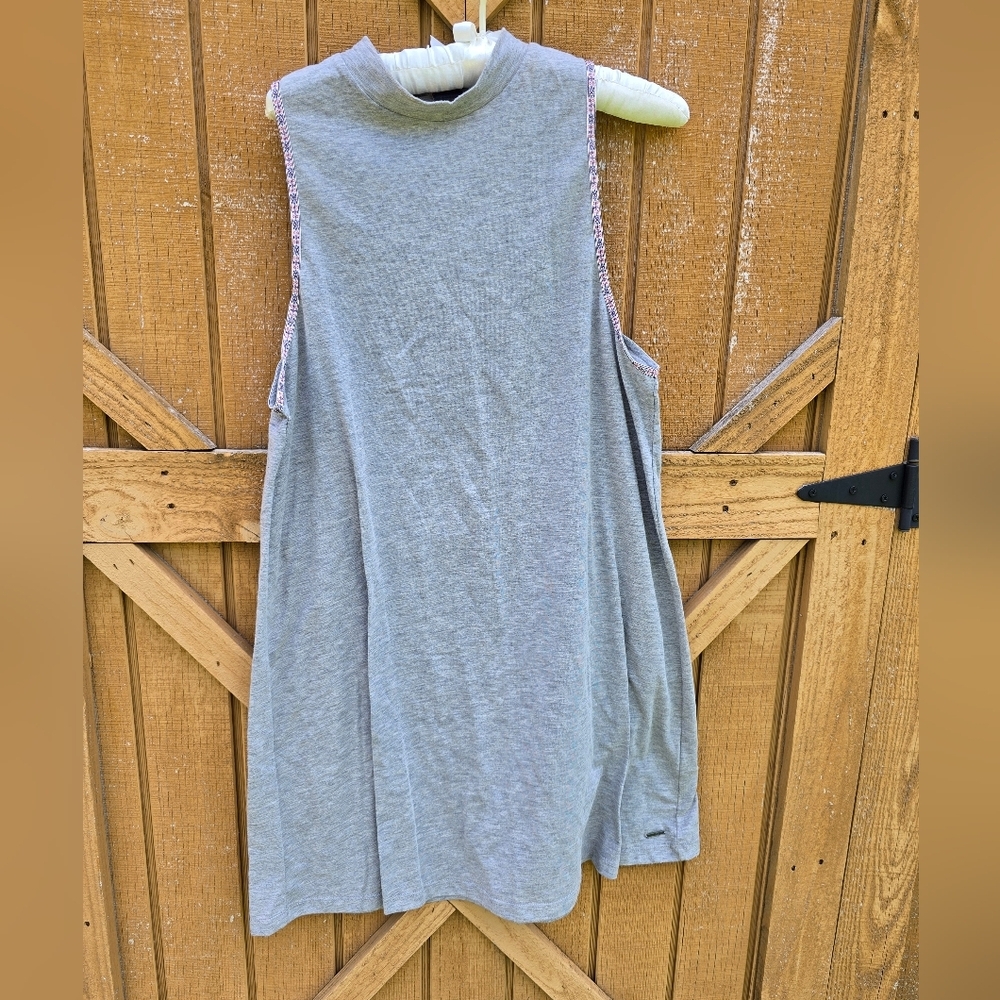*NWT Roxy Sleeveless Shirt Dress Size Medium